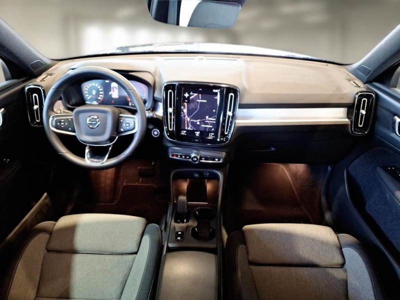 VOLVO XC40 / 2021 / 5P / SUV T5 RECHARGE PLUG-IN AUTO CORE photo
