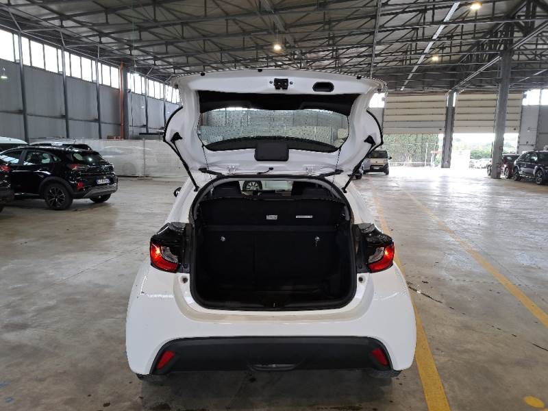 TOYOTA YARIS / 2020 / 5P / BERLINA HYBRID BUSINESS MY22 photo