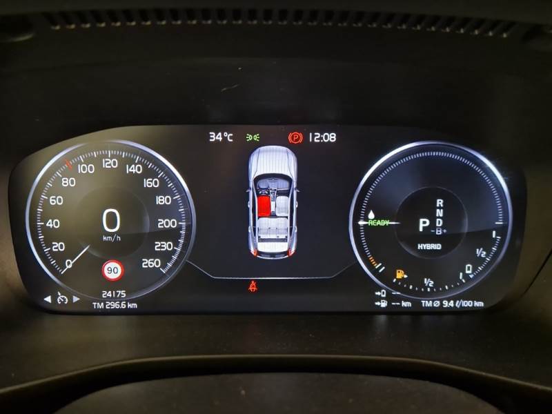VOLVO XC40 / 2021 / 5P / SUV T4 RECHARGE PLUG-IN AUTO ULTIMATE DARK photo