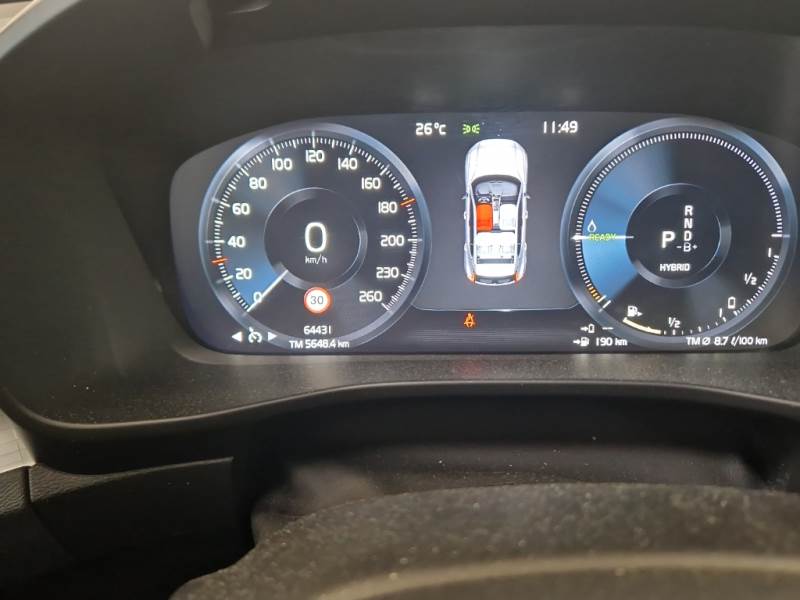 VOLVO XC40 / 2017 / 5P / SUV T4 PLUG-IN HYBRID AUTO RECH INSCRIP EXPR photo