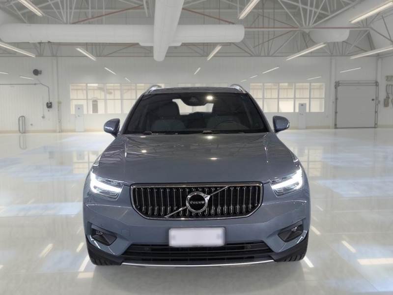 VOLVO XC40 / 2017 / 5P / SUV T5 PLUG-IN HYBRID AUTO RECH INSCRIP EXPR photo