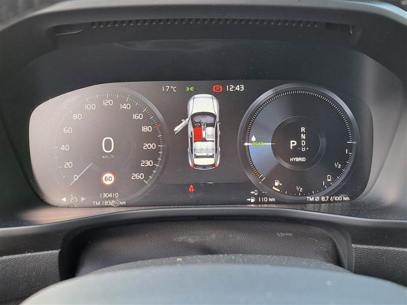 VOLVO XC40 / 2017 / 5P / SUV T5 PLUG-IN HYBRID AUTO RECHARGE INSCR. photo