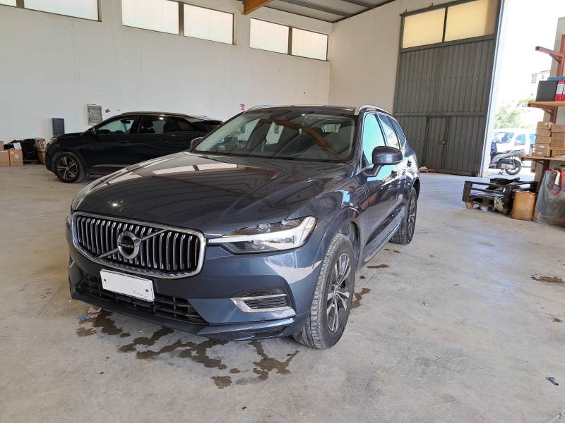 VOLVO XC60 / 2017 / 5P / SUV T6 PLUG-IN AWD AUTO RECHARGE INS. EXP