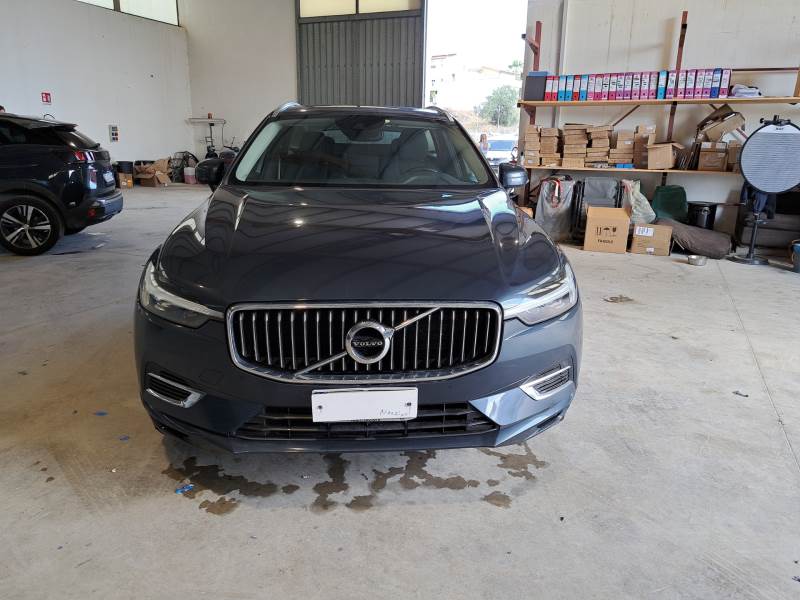VOLVO XC60 / 2017 / 5P / SUV T6 PLUG-IN AWD AUTO RECHARGE INS. EXP photo