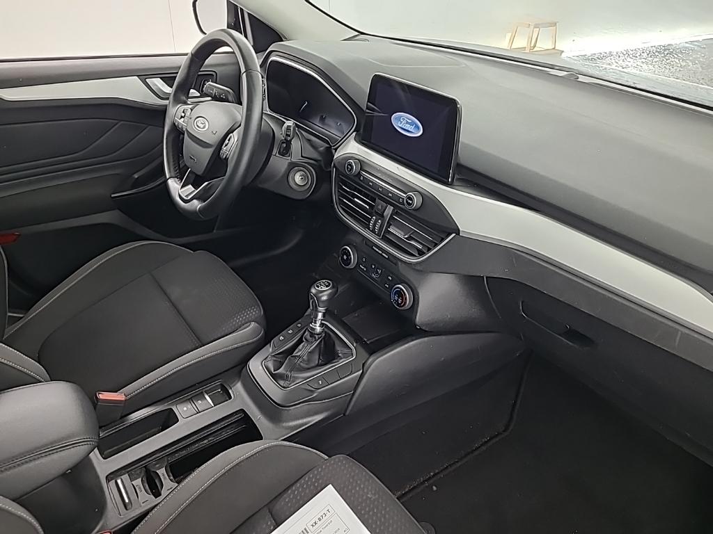 FORD Focus Wagon 1.0 EcoBo 100pk Trend Edit Bus Wagon 5D photo