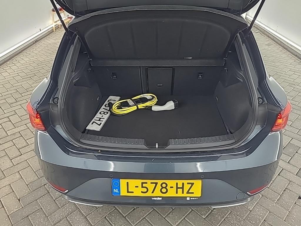 SEAT LEON 1.4 TSI e-Hybrid FR Bus Intense PHEV DSG 5D 150kW photo