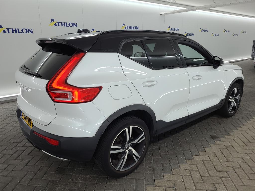 VOLVO XC40 T5 Twin Engine Geartronic R-Design 5D 192kW photo
