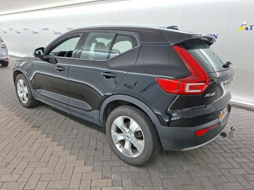 VOLVO XC40 B3 automaat Momentum Business 5D 120kW photo