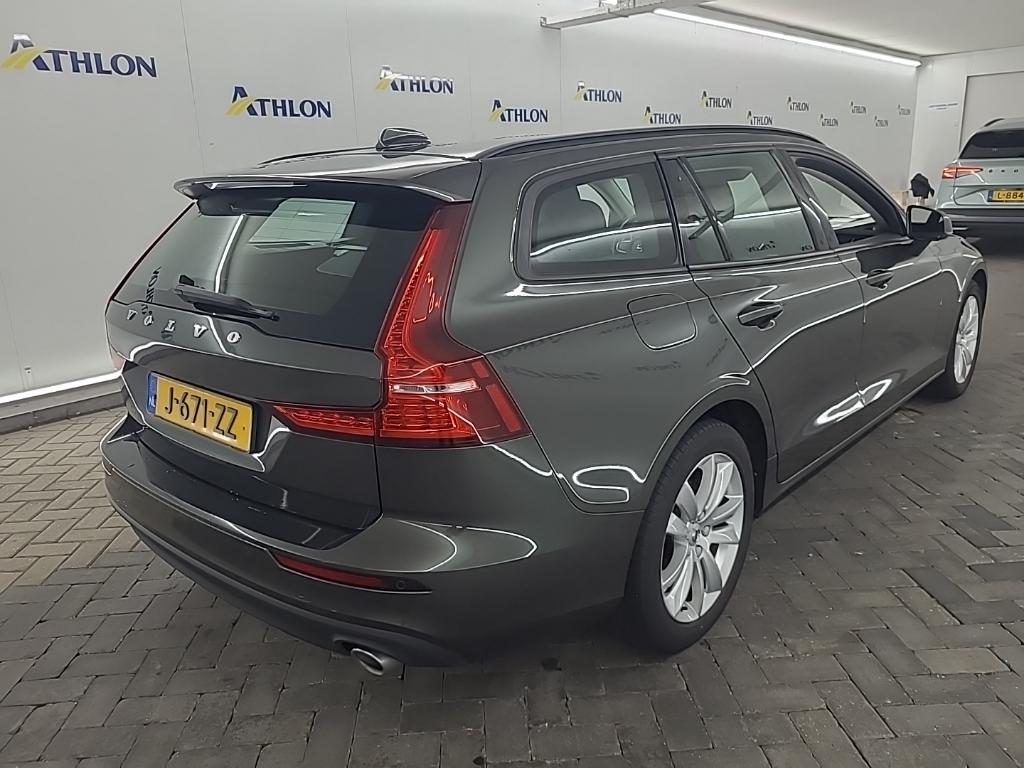 VOLVO V60 B3 Automaat Momentum 5D 120kW photo