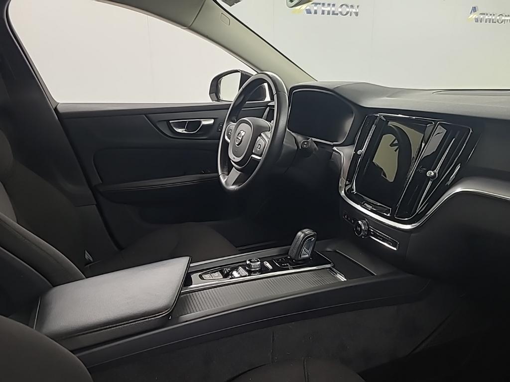 VOLVO V60 B3 Automaat Momentum 5D 120kW photo