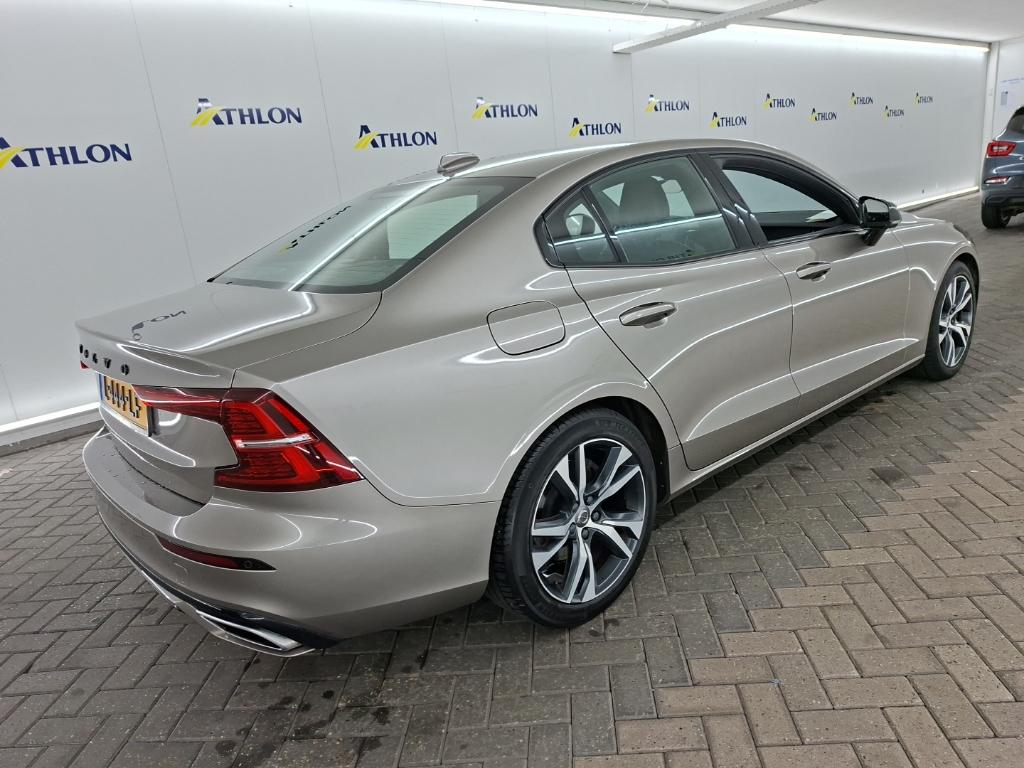 VOLVO S60 B4 Automaat R-Design 4D 145kW photo