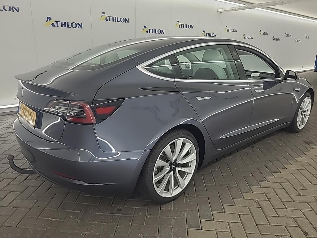 Tesla Model 3 Standard Range Plus RWD 4D 225kW photo