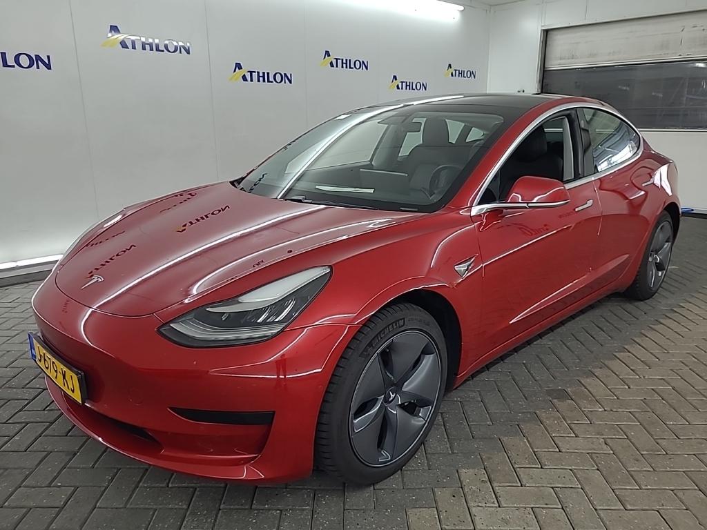 Tesla Model 3 Standard Range Plus RWD 4D 225kW