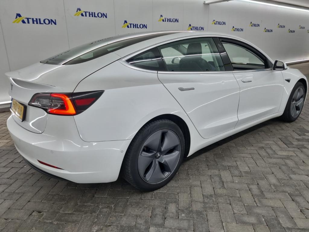 Tesla Model 3 Standard Range Plus RWD 4D 225kW photo