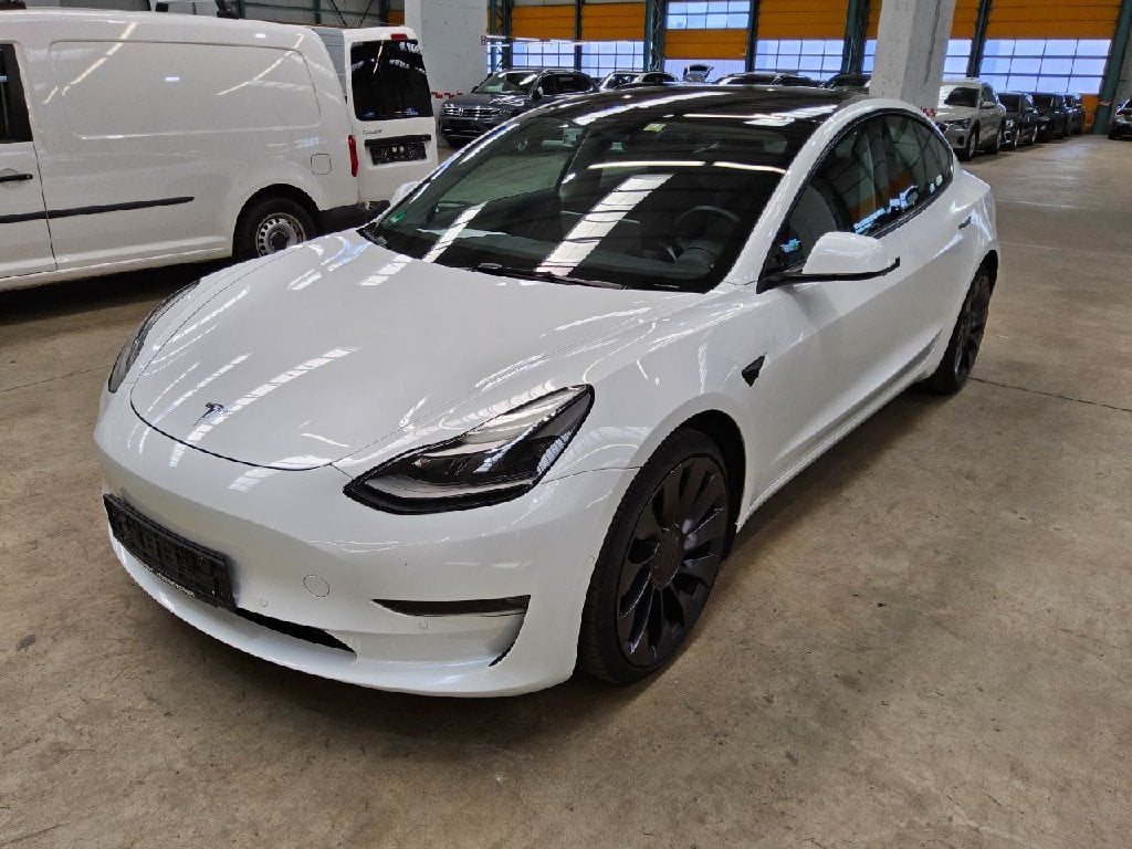 TESLA Model 3 Langstreckenbatt. Allradantrieb Dual Motor Performance 4d 377kW