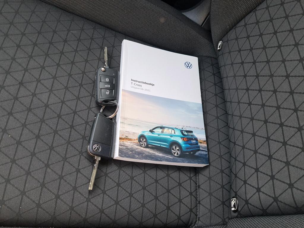 VOLKSWAGEN T-Cross 81 kW photo