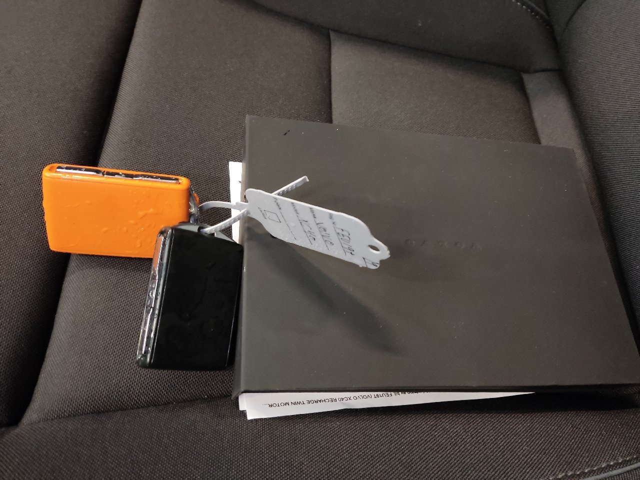 Volvo Klimatpaket, förarstöd, infällbar dragkrok Interiörpaket XC40 RECHARGE TWIN MOTOR, 408HK, 2024 photo
