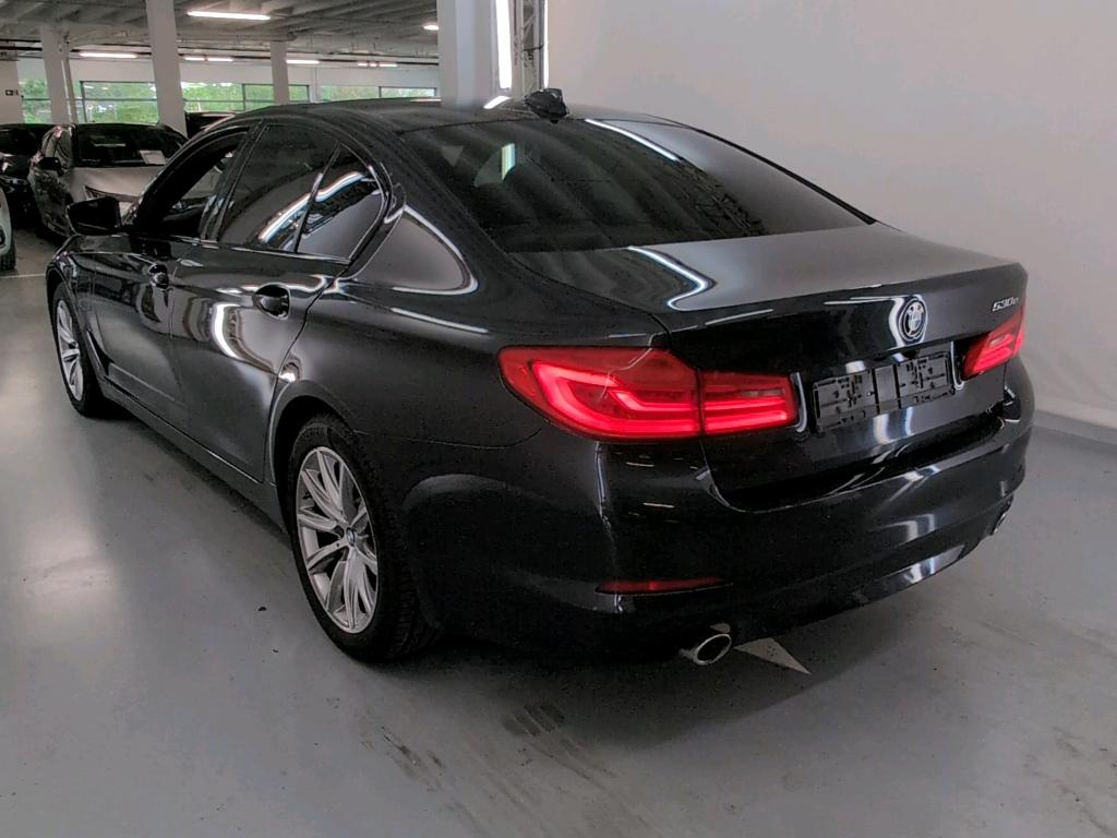 BMW 5 - 2017 530eA PHEV Performance OPF photo
