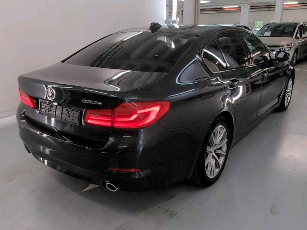 BMW 5 - 2017 530eA PHEV Performance OPF photo