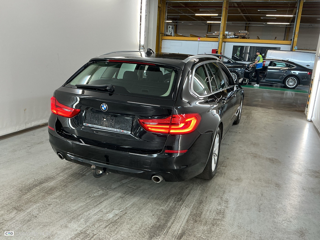 BMW 5 TOURING DIESEL - 2017 518 dA AdBlue photo
