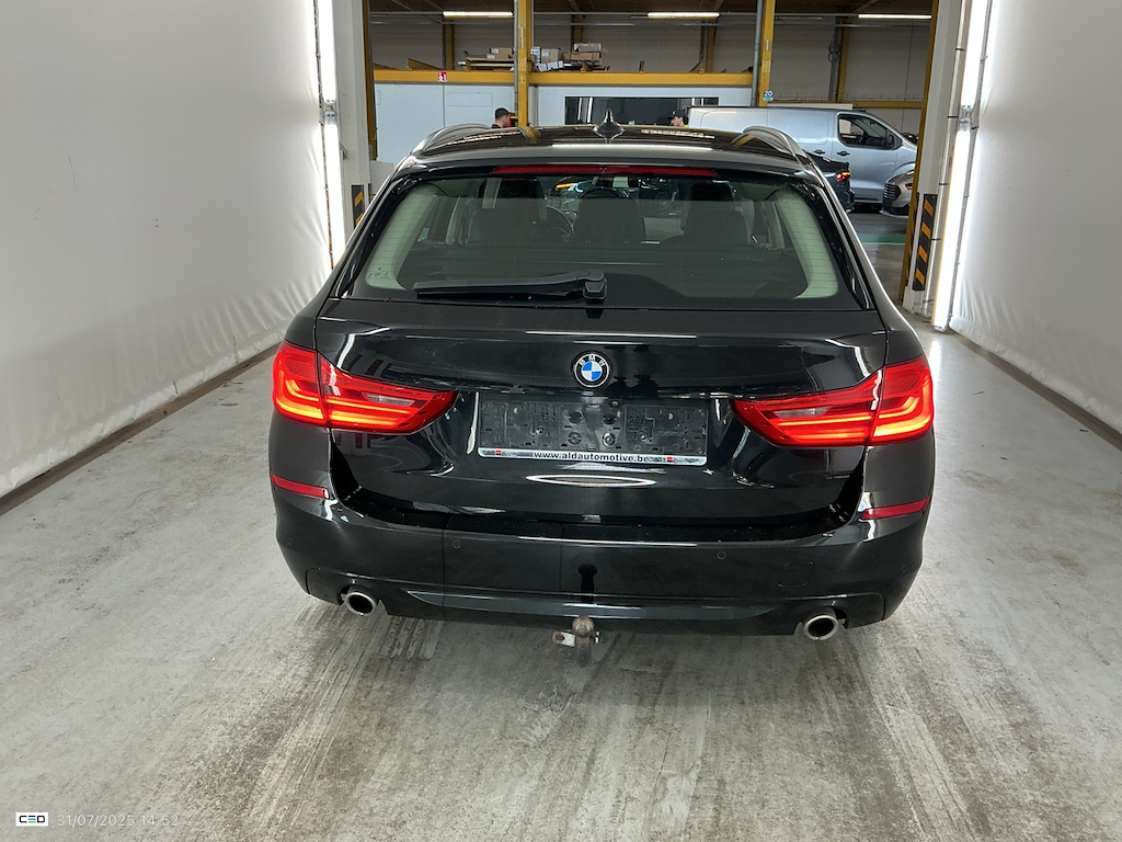 BMW 5 TOURING DIESEL - 2017 518 dA AdBlue photo