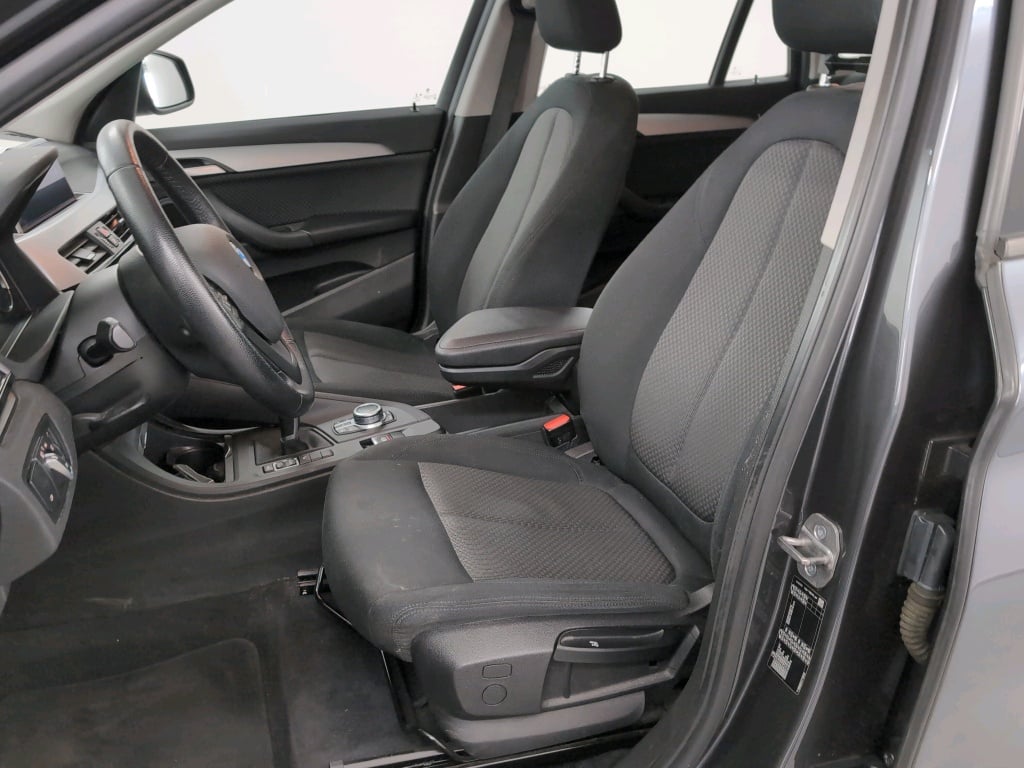 BMW X1 1.5 SDRIVE16DA photo