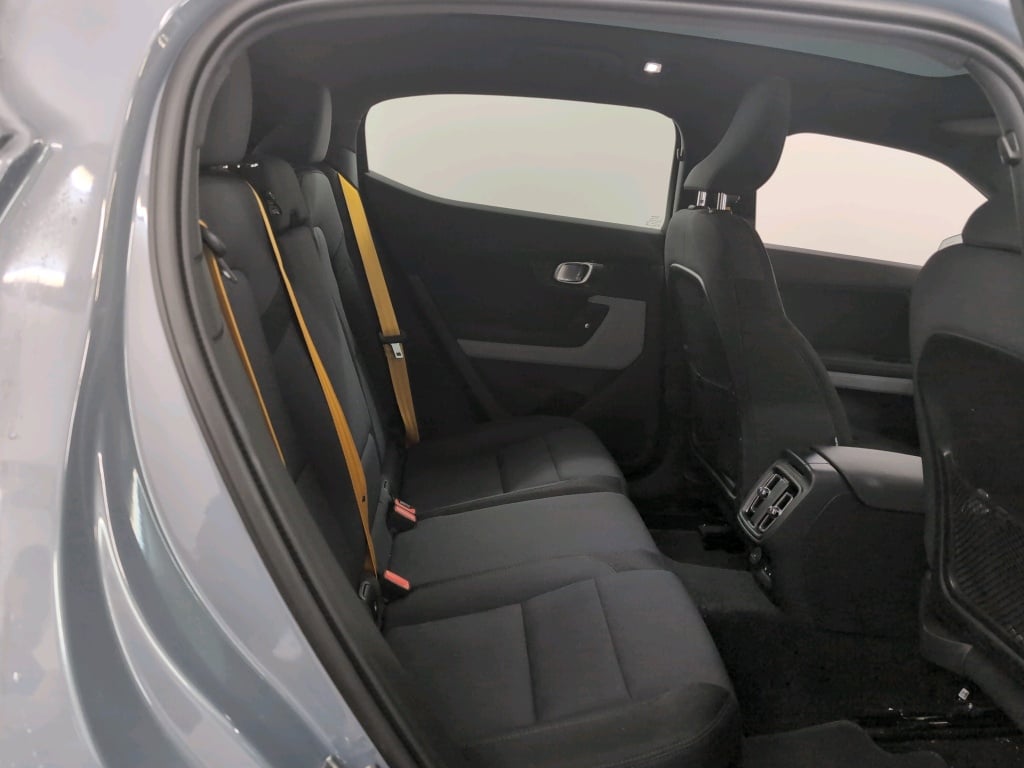 POLESTAR POLESTAR 2 78 kWh Dual Motor Launch Performance photo