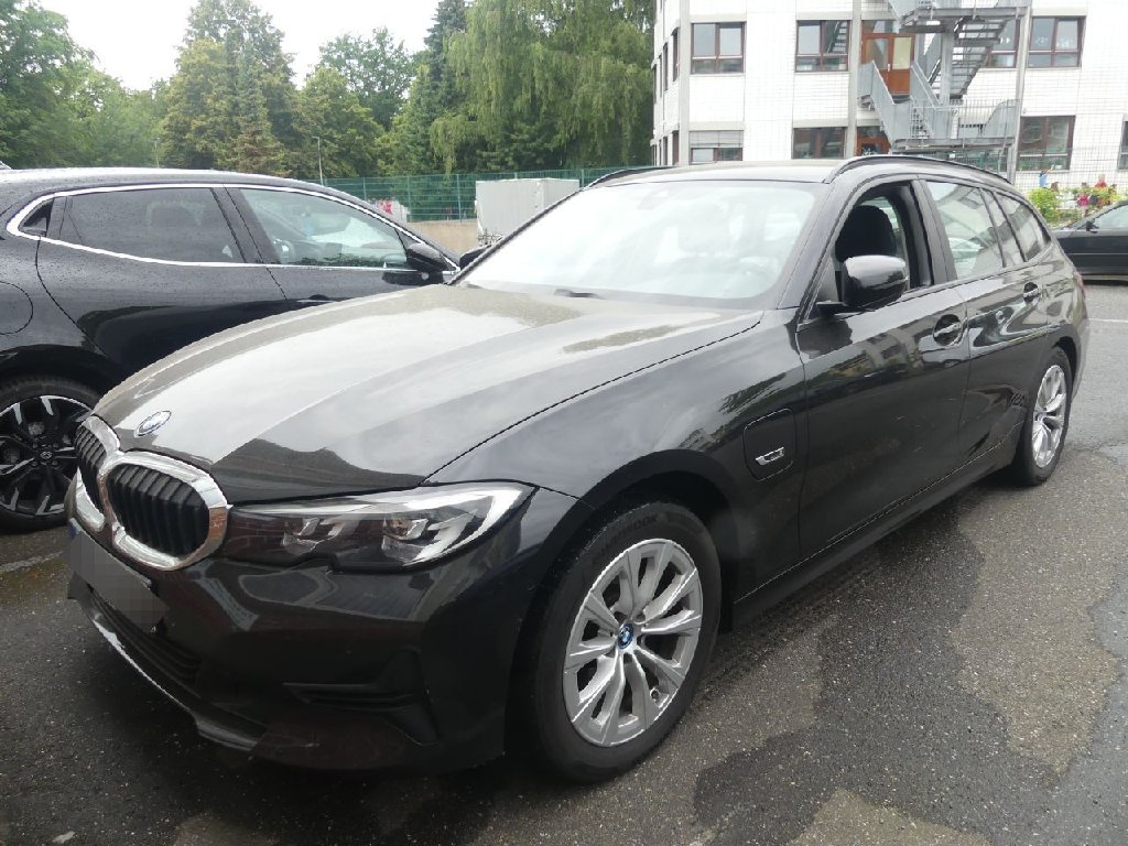 Baureihe 3 Touring 320 e Advantage 2.0 150KW AT8 E6d