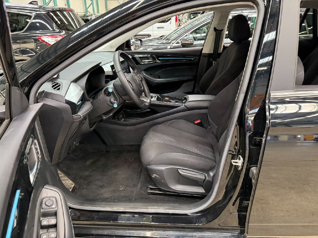MG MG5 Standard Comfort 5d 130kW photo