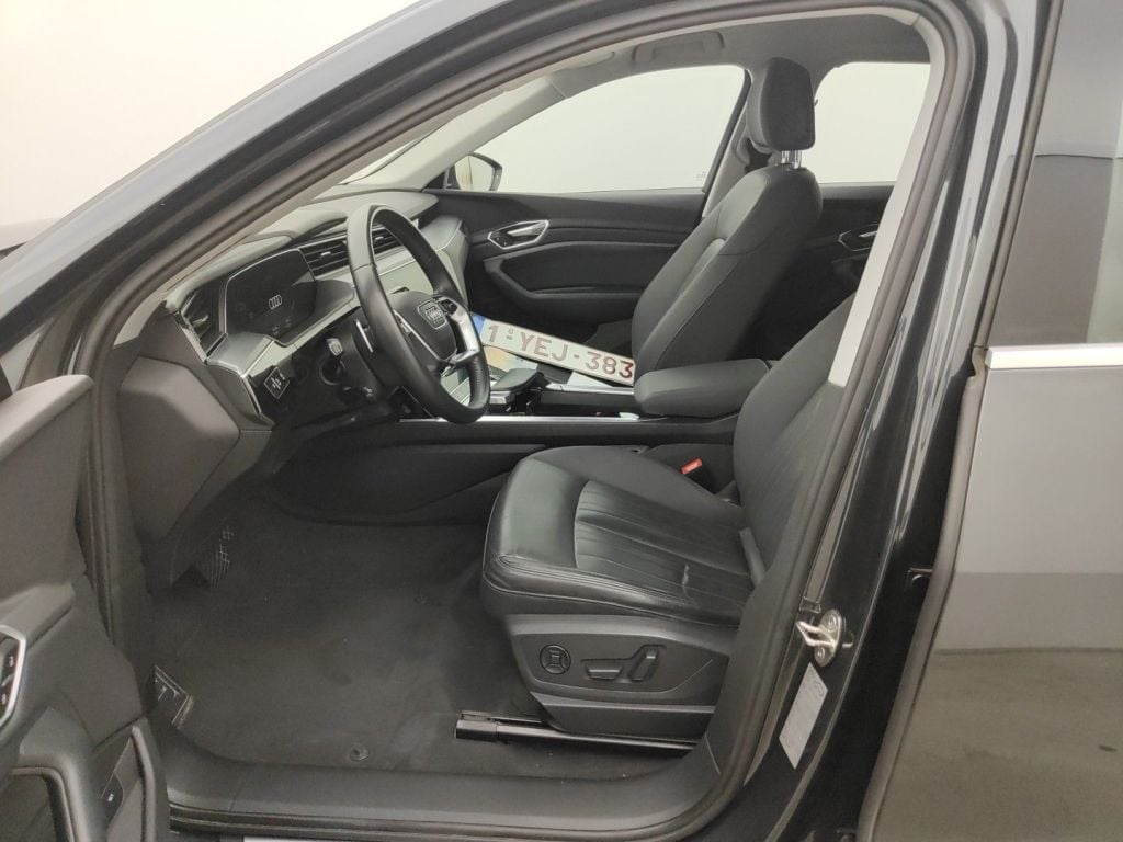 Audi E-Tron 50 Quattro 5d photo