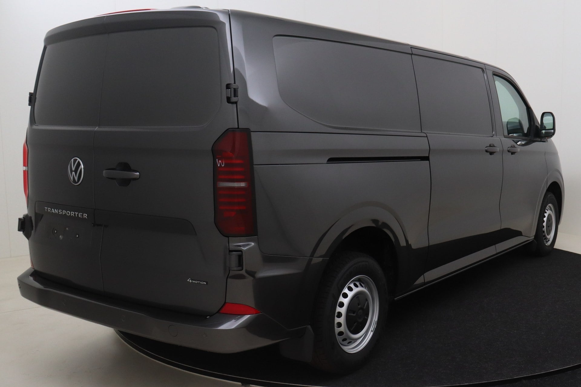 Volkswagen Transporter T7 LWB 3,3t 4Motion 2.0 TDI DSG 170 hp photo