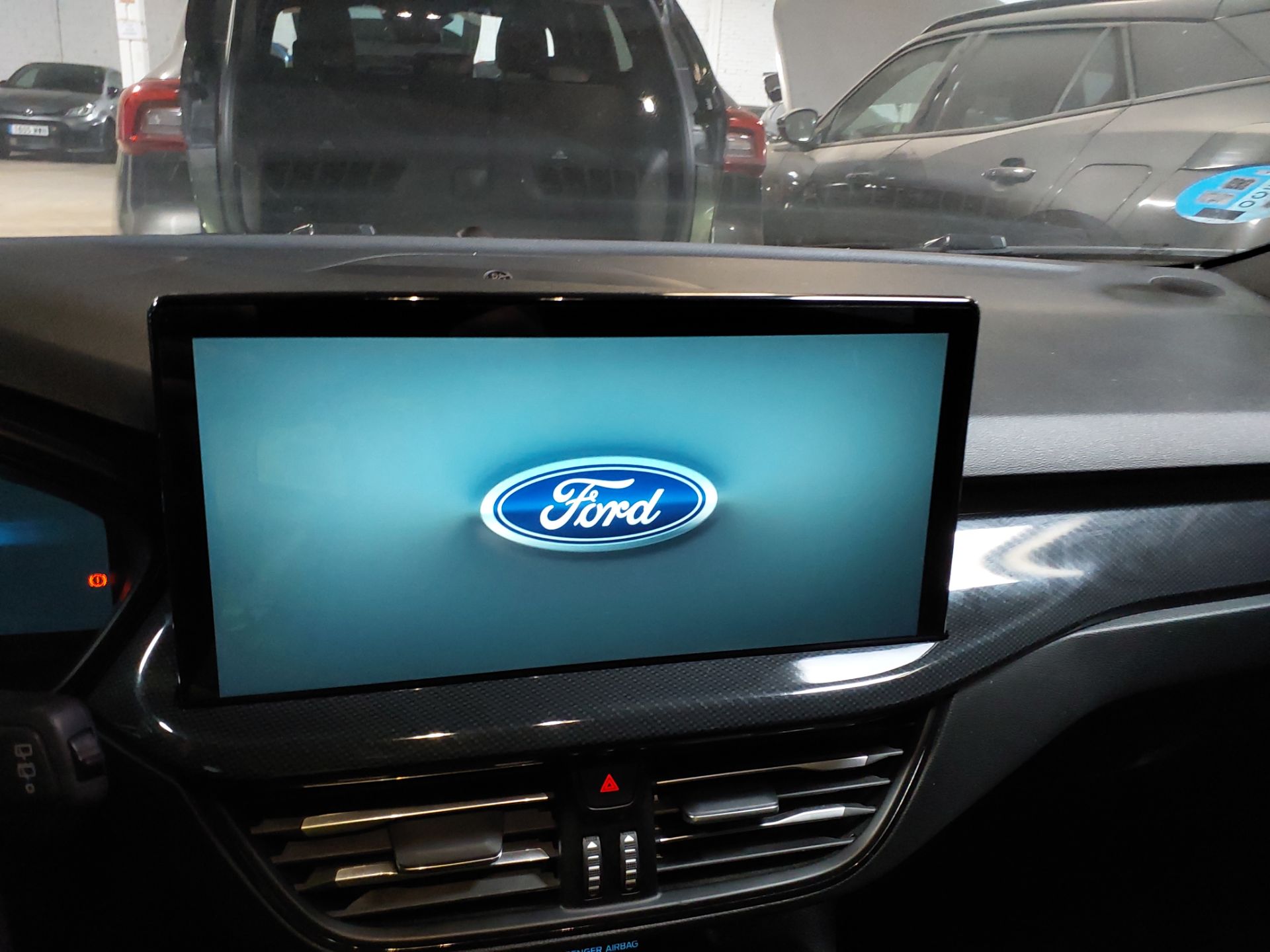 FORD Focus 1.0 Ecoboost 114KW 155CV S6.2 ST Line X auto Sportbreak(Pano-Roof + Winterpack) photo