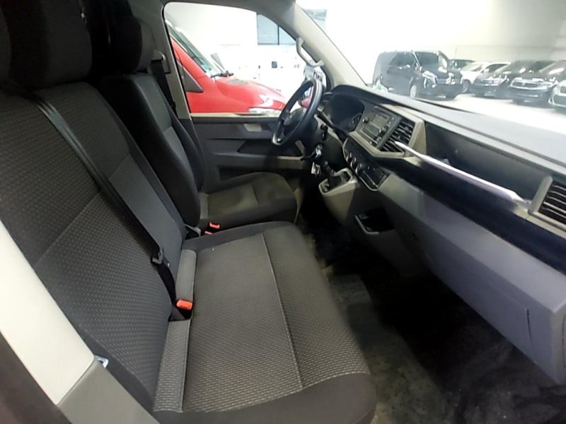 Volkswagen T6.1 Transporter Kasten photo