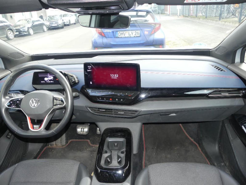 Volkswagen ID.4 photo