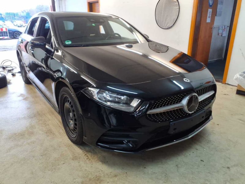 Mercedes-Benz A 250e