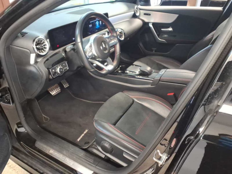 Mercedes-Benz A 250e photo