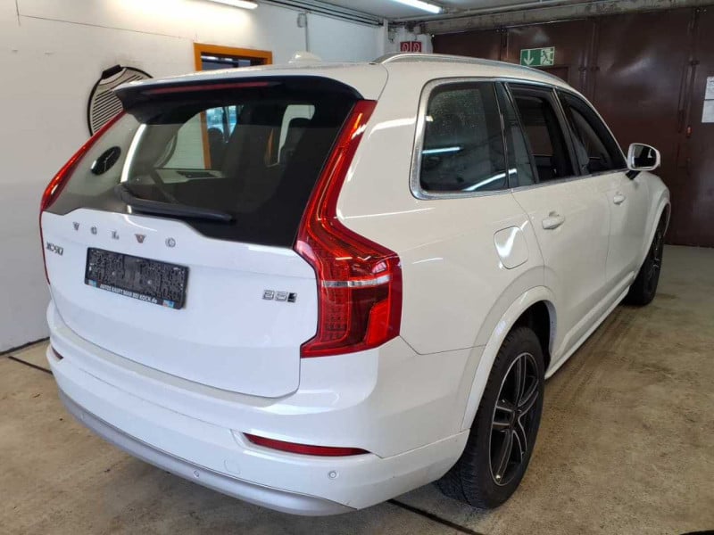 Volvo XC90 photo