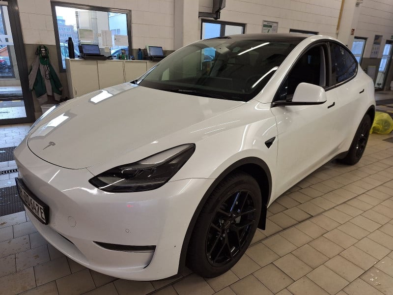 TESLA Model Y Long Range Dual Motor AWD