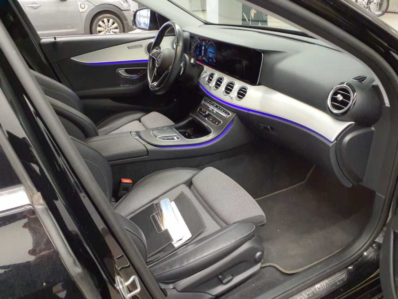 Mercedes-Benz E 300de photo