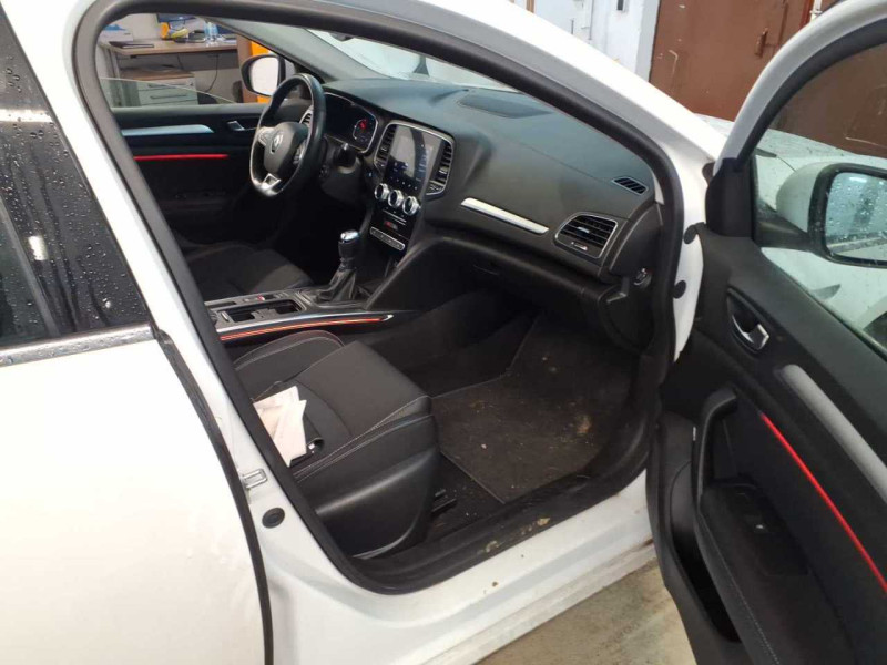 Renault Megane photo