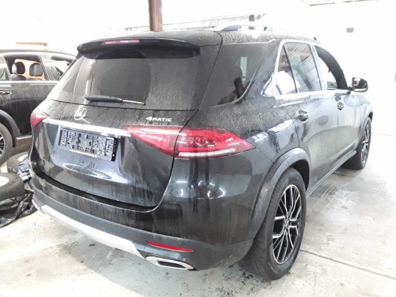 Mercedes-Benz GLE 350e photo