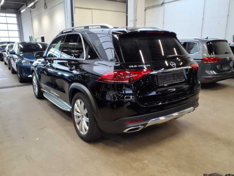 Mercedes-Benz GLE 350de photo