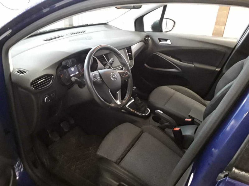 Opel Crossland photo