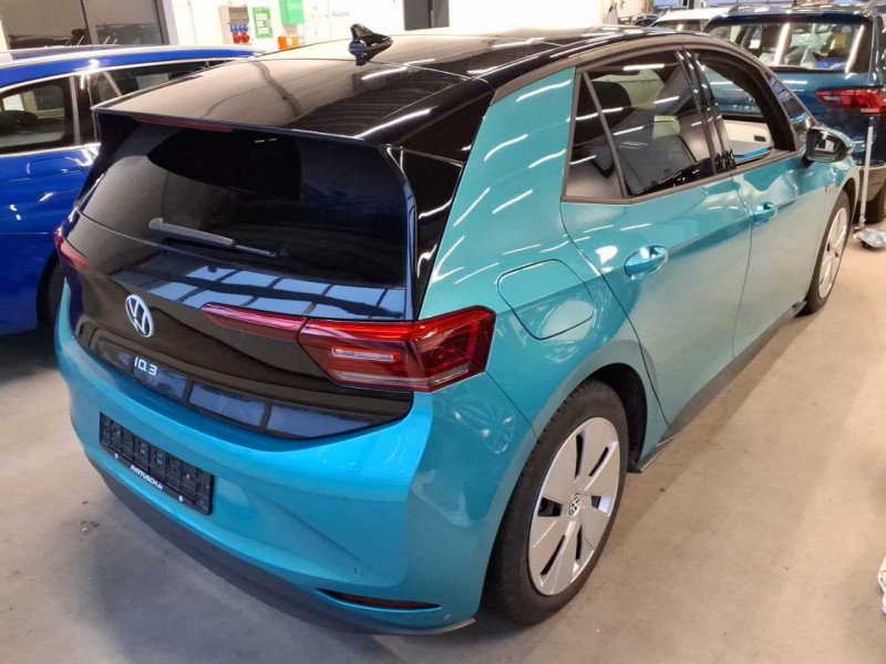 Volkswagen ID.3 photo