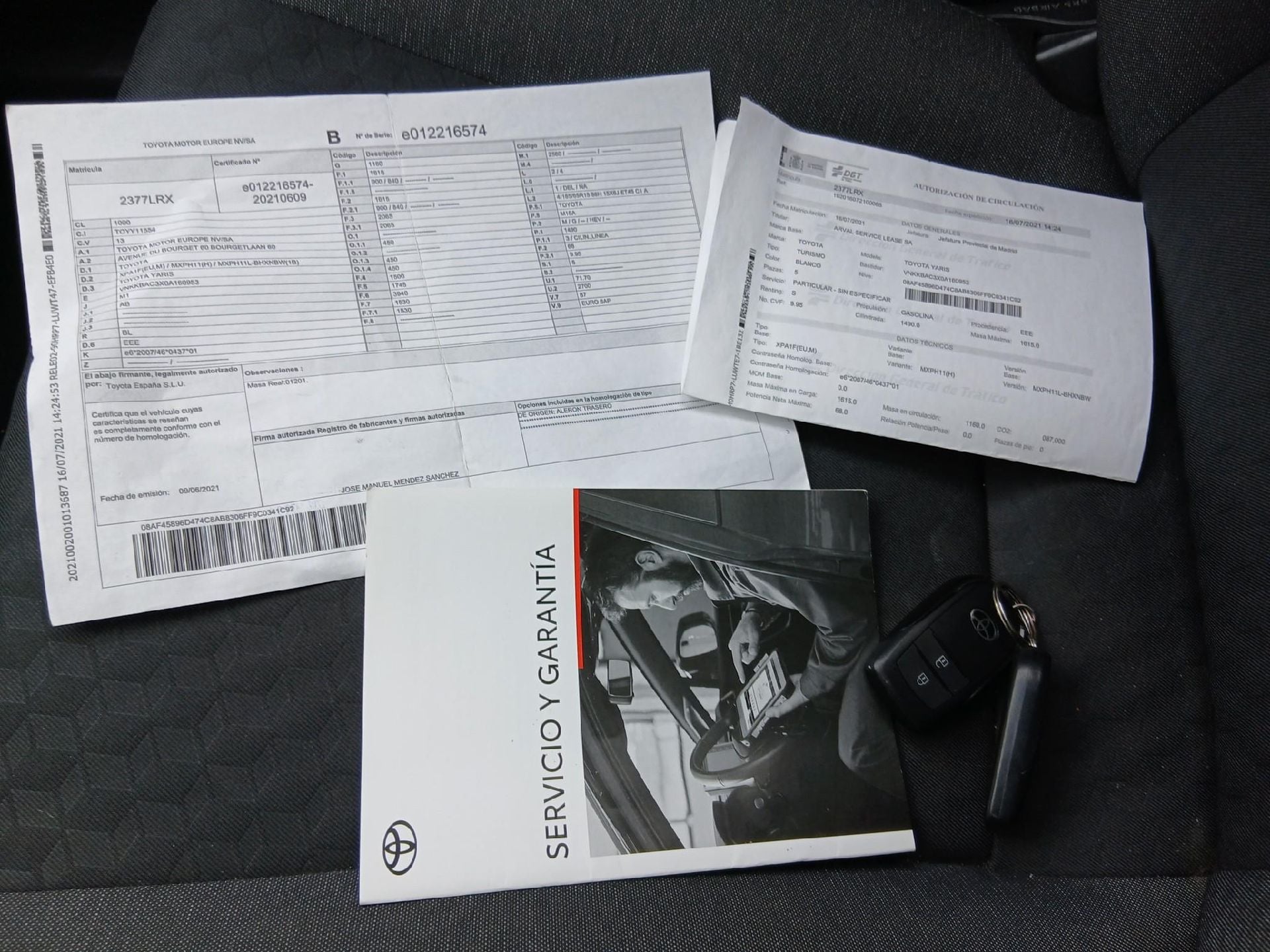 TOYOTA Yaris / 2020 / 5P / berlina con portón 1.5 120H Active Tech photo