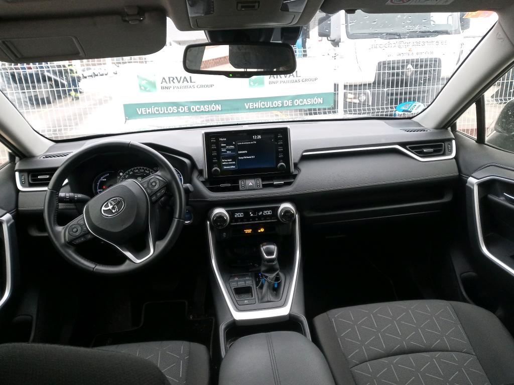 TOYOTA Rav4 / 2018 / 5P / todoterreno 2.5l 220H Advance photo