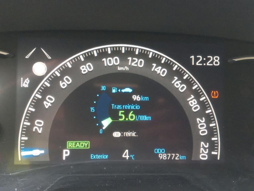 TOYOTA Rav4 / 2018 / 5P / todoterreno 2.5l 220H Advance photo