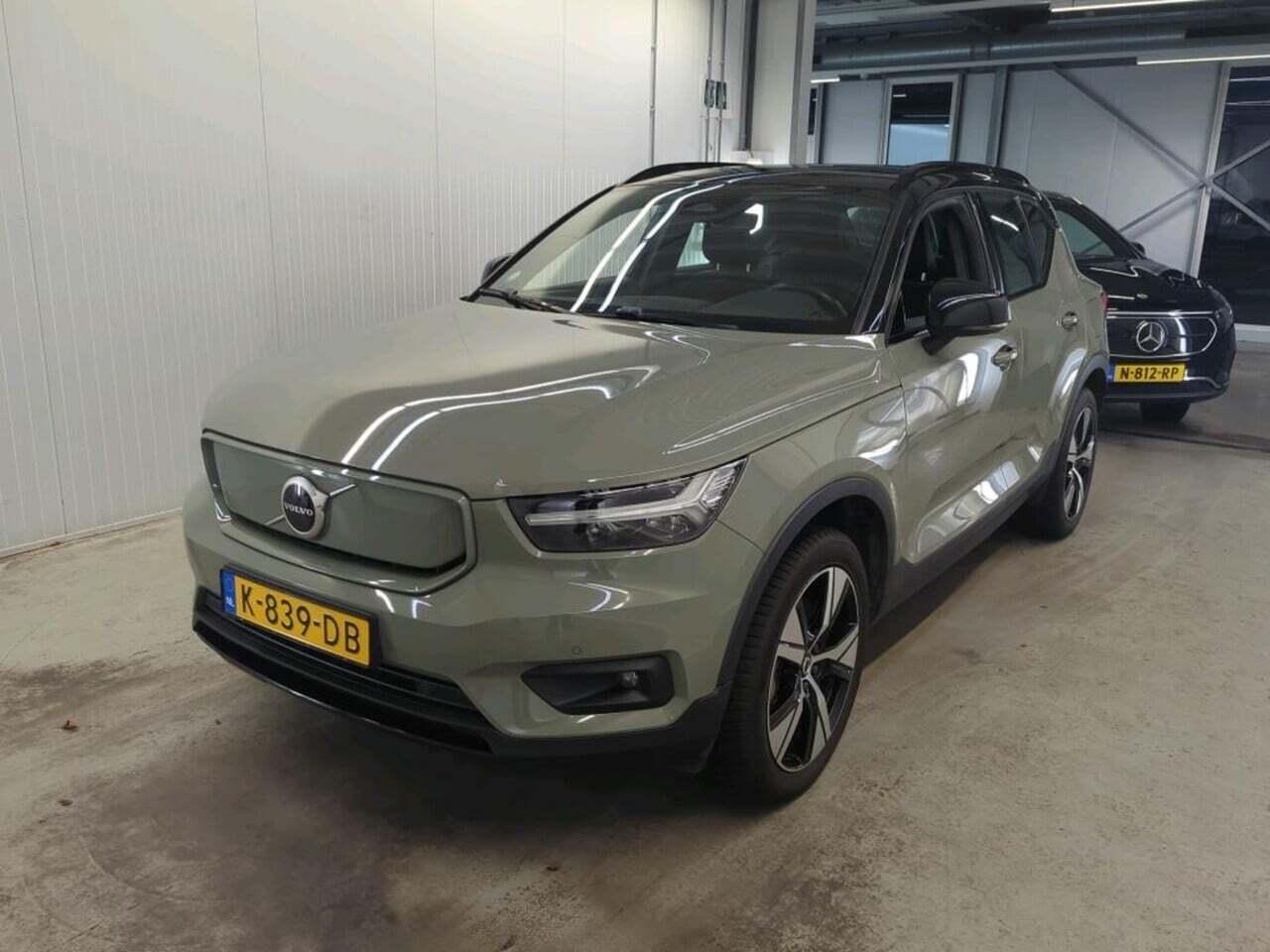 VOLVO XC40 Recharge P8 AWD RDes