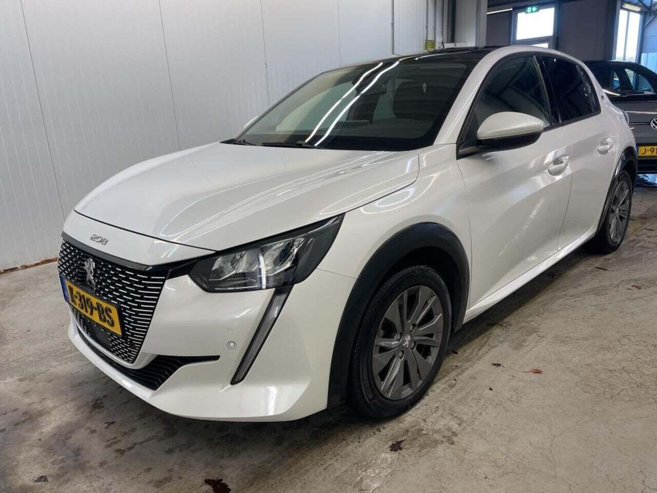 PEUGEOT e-208 EV Allure 50 kWh