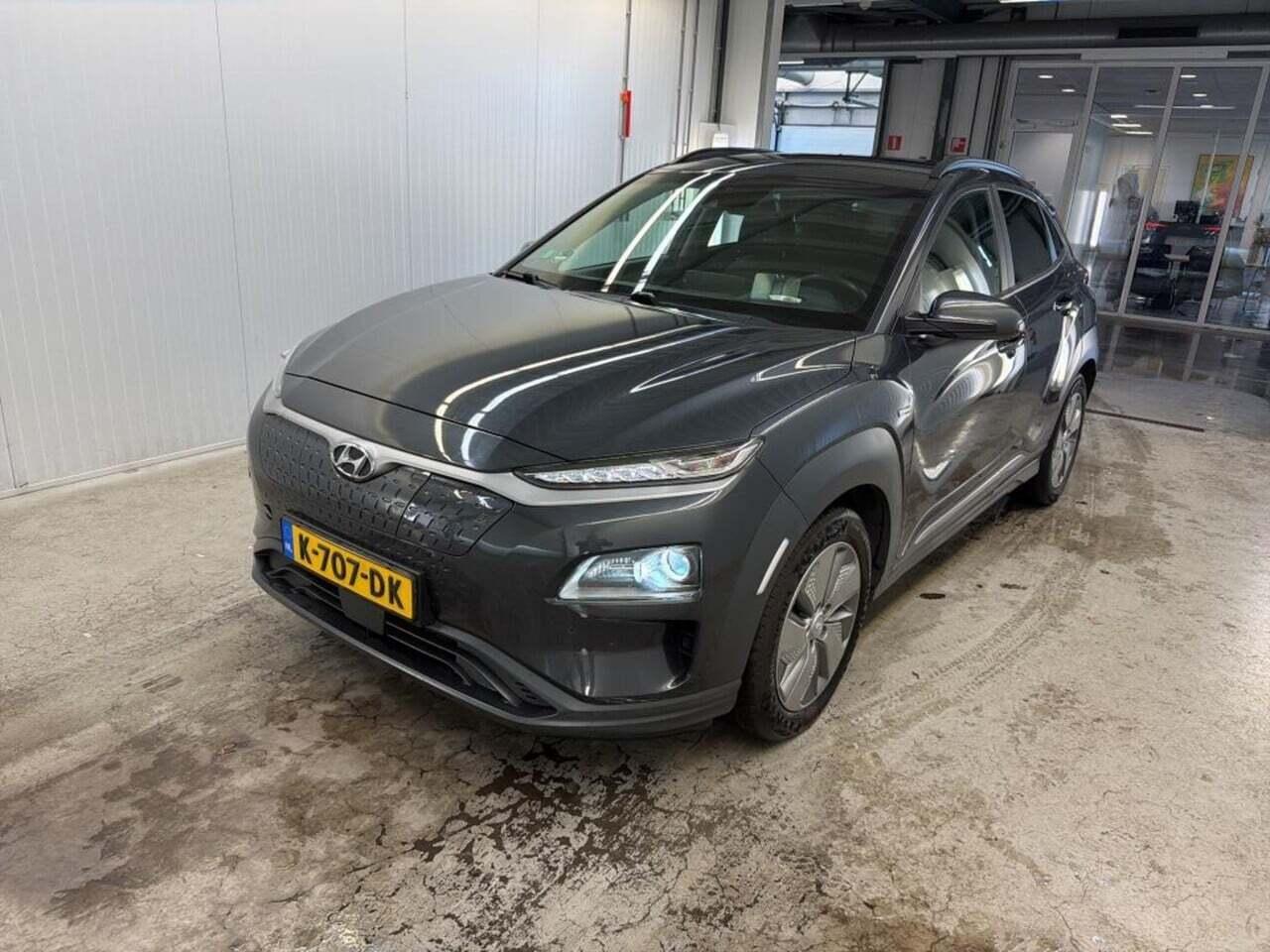 HYUNDAI Kona EV Premium 64 kWh